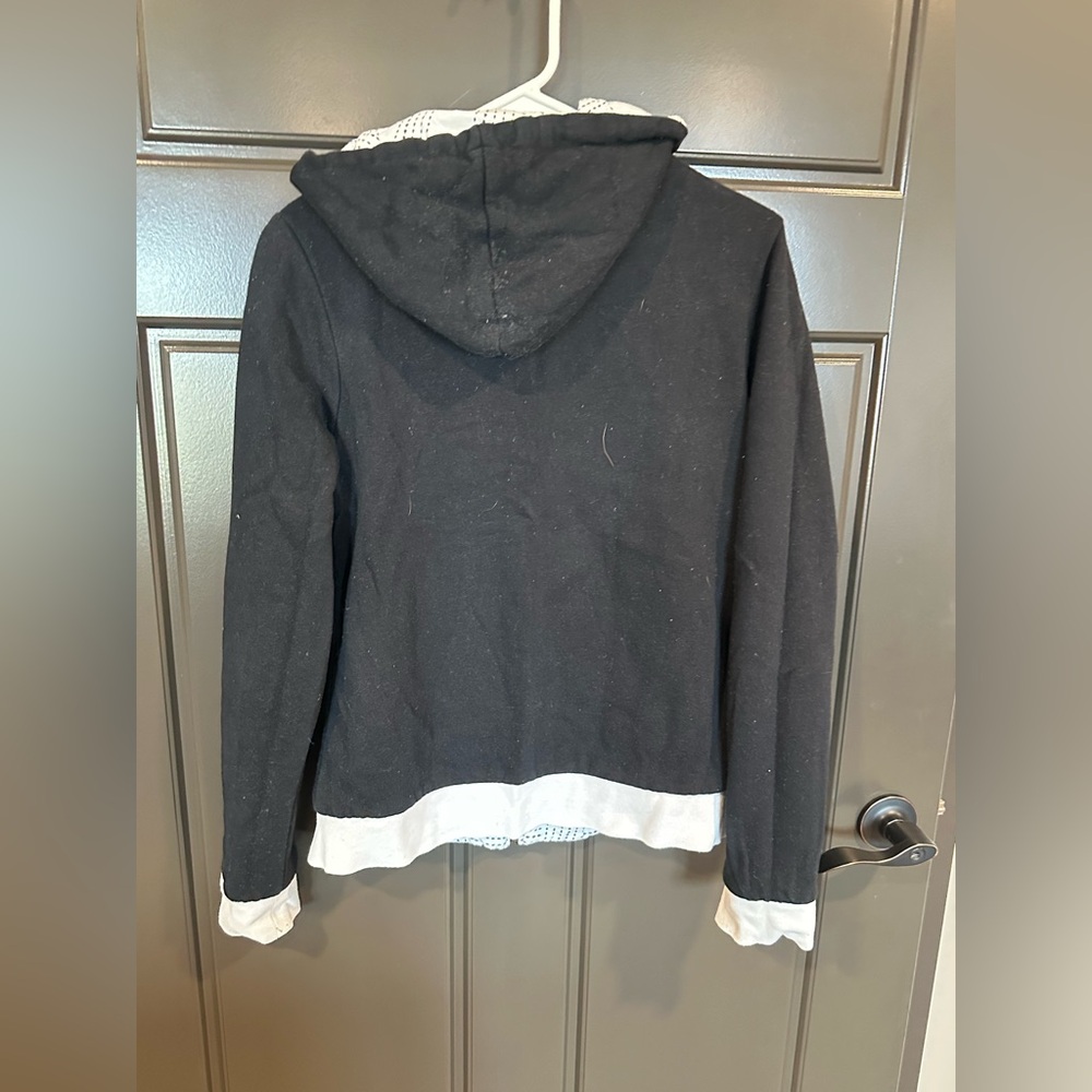 White and Black reversible hoodie - Picture 4 of 4